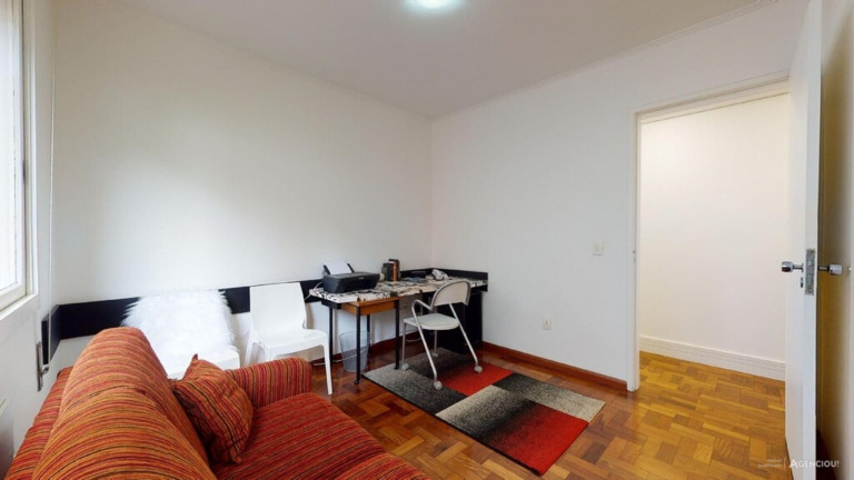 Imagem Imóvel com 3 Quartos à Venda, 122 m² em Auxiliadora - Porto Alegre Imagem Imóvel com 3 Quartos à Venda, 122 m² em Auxiliadora - Porto Alegre