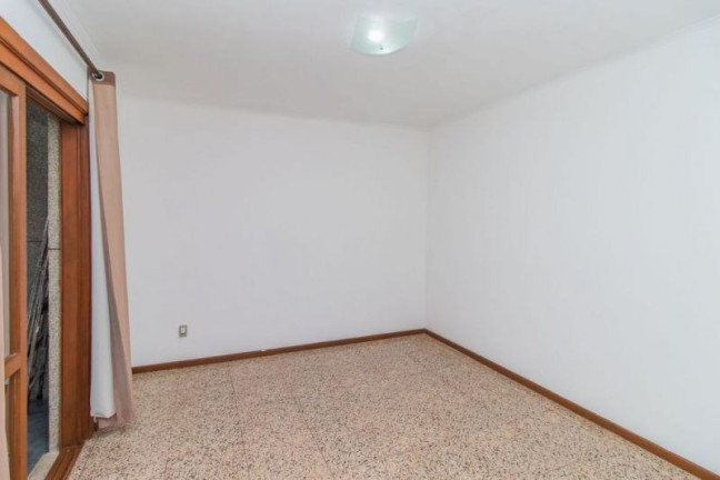 Imagem Apartamento com 4 Quartos à Venda, 243 m² em Santana - Porto Alegre Imagem Apartamento com 4 Quartos à Venda, 243 m² em Santana - Porto Alegre