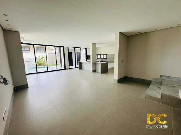 Imagem Casa de Condomínio com 4 Quartos à Venda, 349 m² em Santa Rosa - Cuiabá Imagem Casa de Condomínio com 4 Quartos à Venda, 349 m² em Santa Rosa - Cuiabá