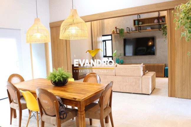 Imagem Casa com 3 Quartos à Venda, 466 m² em Ribeirão Do Lipa - Cuiabá Imagem Casa com 3 Quartos à Venda, 466 m² em Ribeirão Do Lipa - Cuiabá