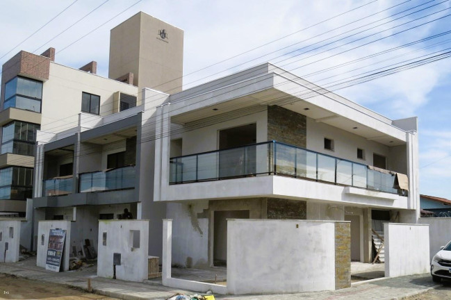 Imagem Sobrado com 3 Quartos à Venda, 77 m² em Itacolomi - Balneário Piçarras Imagem Sobrado com 3 Quartos à Venda, 77 m² em Itacolomi - Balneário Piçarras