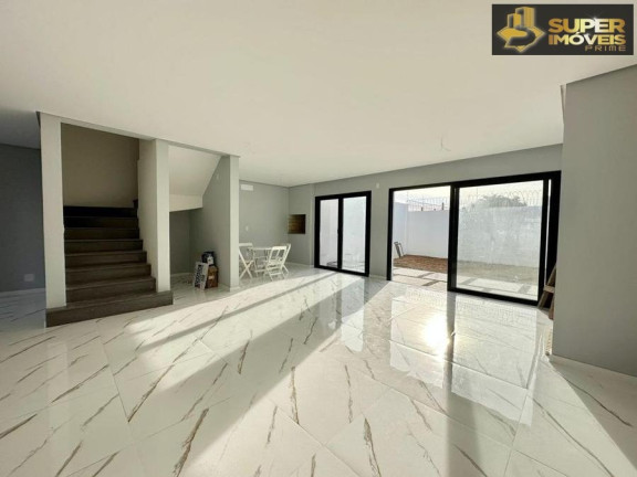 Casa com 3 Quartos à Venda, 203 m² em Três Vendas - Pelotas