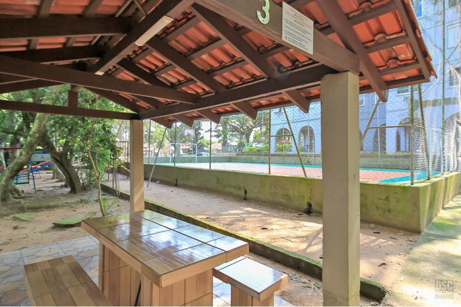 Imagem Imóvel com 2 Quartos à Venda, 63 m² em Cristal - Porto Alegre Imagem Imóvel com 2 Quartos à Venda, 63 m² em Cristal - Porto Alegre