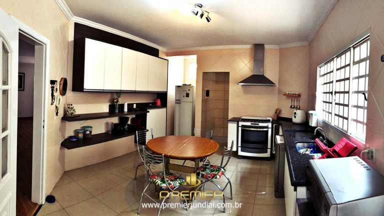 Imagem Casa com 3 Quartos à Venda, 244 m² em Jardim Quintas Das Videiras - Jundiaí