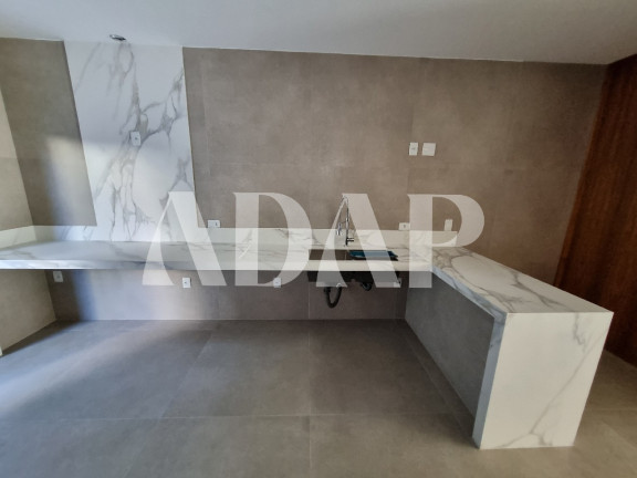 Imagem Casa com 4 Quartos à Venda, 490 m² em Barra Da Tijuca - Rio De Janeiro Imagem Casa com 4 Quartos à Venda, 490 m² em Barra Da Tijuca - Rio De Janeiro
