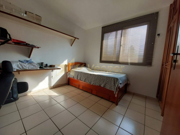Imagem Sobrado com 4 Quartos à Venda, 348 m² em Setor Bueno - Goiânia