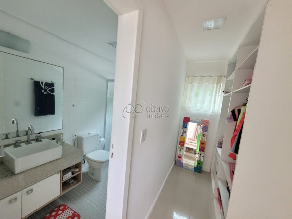 Imagem Casa com 4 Quartos à Venda, em Lagoa - Macaé Imagem Casa com 4 Quartos à Venda, em Lagoa - Macaé
