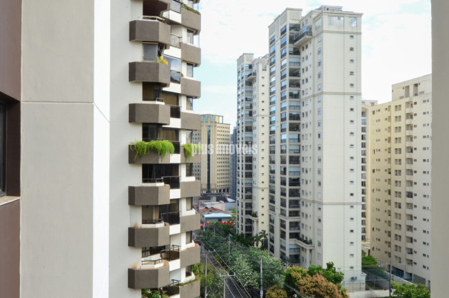 Imagem Apartamento com 2 Quartos à Venda, 50 m² em Moema - São Paulo Imagem Apartamento com 2 Quartos à Venda, 50 m² em Moema - São Paulo