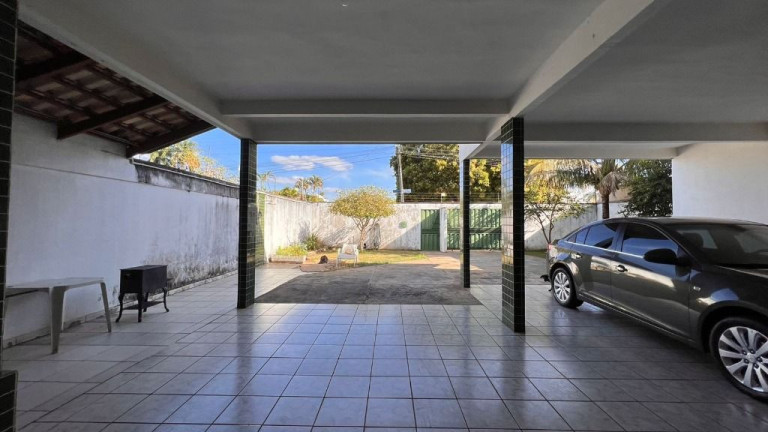 Imagem Sobrado com 3 Quartos à Venda, 316 m² em Setor Jaó - Goiânia Imagem Sobrado com 3 Quartos à Venda, 316 m² em Setor Jaó - Goiânia
