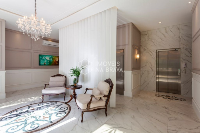 Imagem Apartamento com 4 Quartos à Venda, 150 m² em Centro - Balneário Camboriú Imagem Apartamento com 4 Quartos à Venda, 150 m² em Centro - Balneário Camboriú