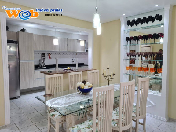 Apartamento com 2 Quartos à Venda,  em Ocian - Praia Grande