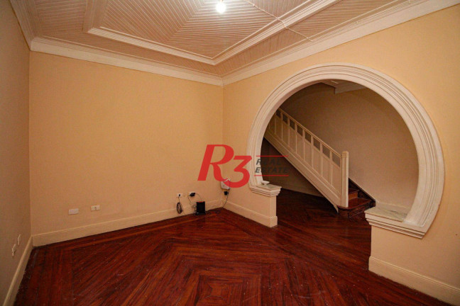 Imagem Casa com 4 Quartos à Venda ou Locação, 212 m² em Gonzaga - Santos Imagem Casa com 4 Quartos à Venda ou Locação, 212 m² em Gonzaga - Santos