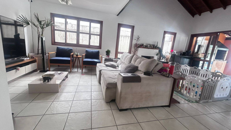 Imagem Casa com 4 Quartos à Venda, 274 m² em Alphaville 11 - Santana De Parnaíba Imagem Casa com 4 Quartos à Venda, 274 m² em Alphaville 11 - Santana De Parnaíba