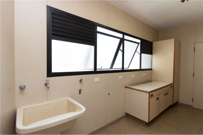 Imagem Apartamento com 4 Quartos à Venda, 220 m² em Moema - São Paulo Imagem Apartamento com 4 Quartos à Venda, 220 m² em Moema - São Paulo