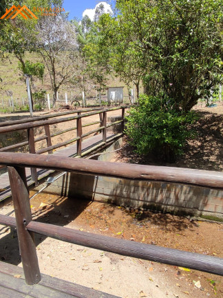 Imagem Imóvel com 3 Quartos à Venda,  em Aratingauba - Forquilhinha