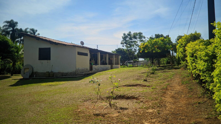 Imagem Chácara com 2 Quartos à Venda, 1.400 m² em Centro - Capela Do Alto Imagem Chácara com 2 Quartos à Venda, 1.400 m² em Centro - Capela Do Alto