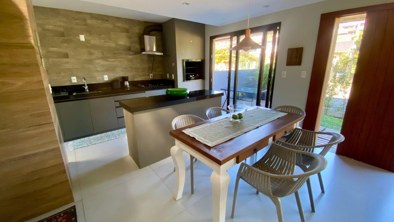 Imagem Casa com 3 Quartos à Venda, 147 m² em Ferraz - Garopaba