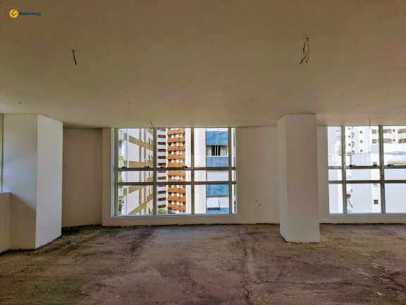 Imagem Sala Comercial à Venda, 303 m² em Centro - Florianópolis Imagem Sala Comercial à Venda, 303 m² em Centro - Florianópolis
