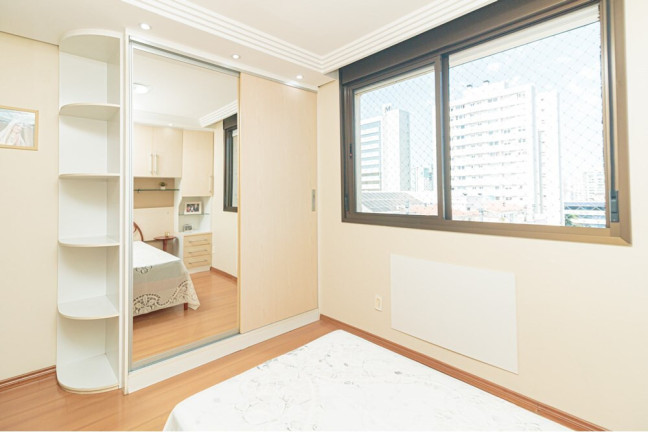 Imagem Imóvel com 3 Quartos à Venda, 81 m² em Passo Da Areia - Porto Alegre Imagem Imóvel com 3 Quartos à Venda, 81 m² em Passo Da Areia - Porto Alegre