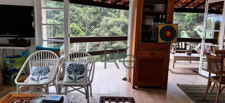 Imagem Casa com 5 Quartos à Venda, 200 m² em Vila Velha - Angra Dos Reis