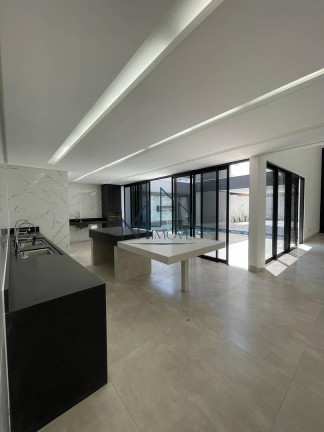 Imagem Casa com 3 Quartos à Venda, 445 m² em Setor Bueno - Goiânia