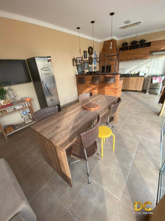 Imagem Casa com 3 Quartos à Venda, 186 m² em Santa Cruz - Cuiabá Imagem Casa com 3 Quartos à Venda, 186 m² em Santa Cruz - Cuiabá