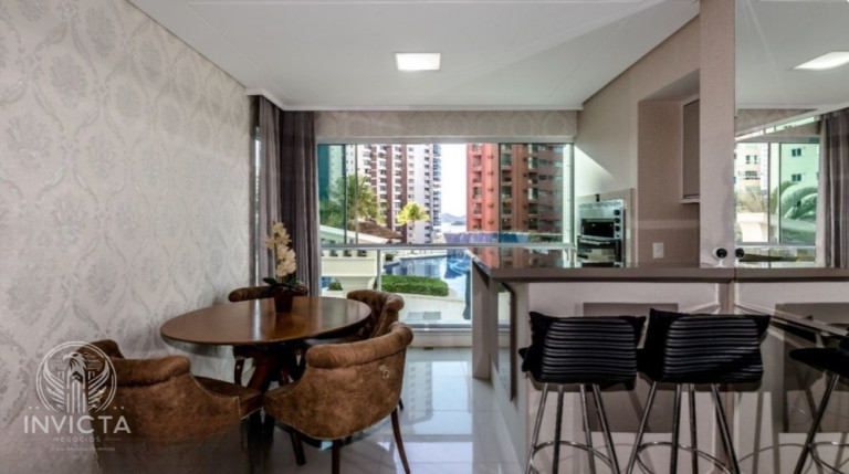Imagem Apartamento com 4 Quartos à Venda, 150 m² em Centro - Balneário Camboriú
