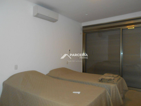 Imagem Casa com 7 Quartos à Venda, 684 m² em Riviera Módulo 12 - Bertioga Imagem Casa com 7 Quartos à Venda, 684 m² em Riviera Módulo 12 - Bertioga