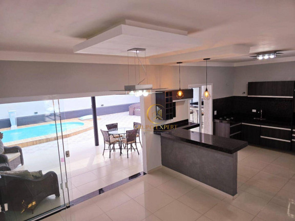 Imagem Sobrado com 5 Quartos à Venda, 250 m² em Vila Branca - Jacareí Imagem Sobrado com 5 Quartos à Venda, 250 m² em Vila Branca - Jacareí