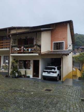 Casa com 4 Quartos à Venda, 123 m² em Araras - Teresópolis