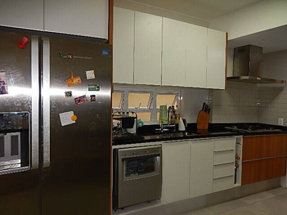 Imagem Apartamento com 3 Quartos à Venda, em Lagoa - Rio De Janeiro Imagem Apartamento com 3 Quartos à Venda, em Lagoa - Rio De Janeiro