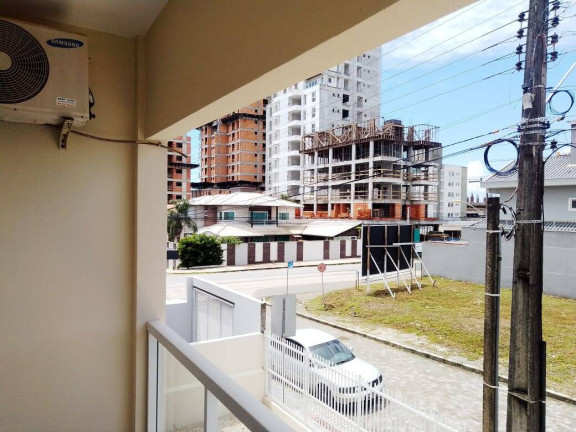 Imagem Casa com 4 Quartos à Venda, 240 m² em Balneário Piçarras Imagem Casa com 4 Quartos à Venda, 240 m² em Balneário Piçarras