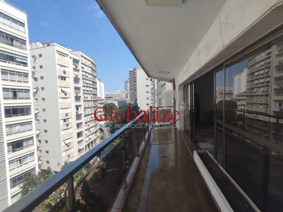 Imóvel com 4 Quartos à Venda, 257 m² em Gonzaga - Santos