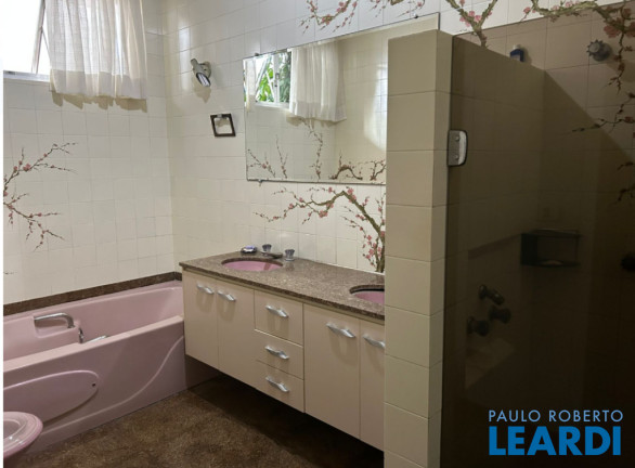 Imagem Casa com 5 Quartos à Venda, 463 m² em Vila Assunção - Santo André Imagem Casa com 5 Quartos à Venda, 463 m² em Vila Assunção - Santo André