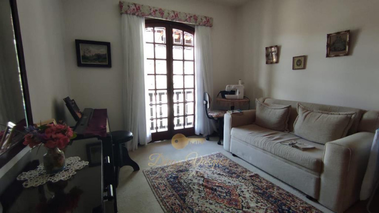 Imagem Casa com 6 Quartos à Venda, 700 m² em Tijuca - Teresópolis Imagem Casa com 6 Quartos à Venda, 700 m² em Tijuca - Teresópolis