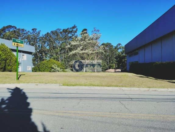 Terreno à Venda, 2.200 m² em Tamboré - Barueri