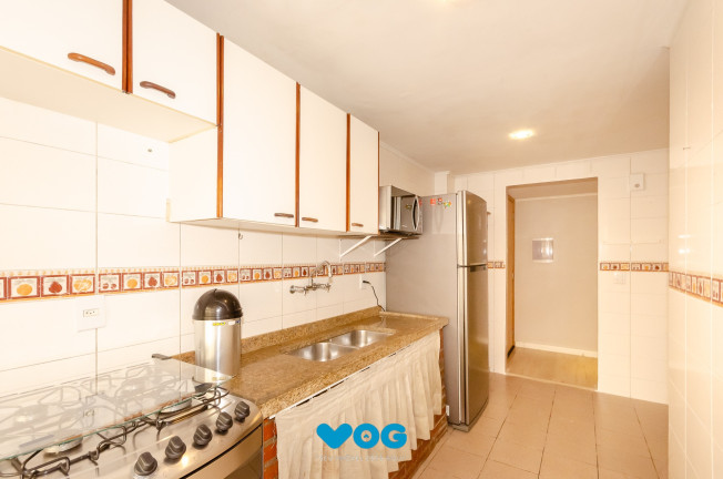 Imagem Imóvel com 2 Quartos à Venda, 72 m² em Santa Cecília - Porto Alegre