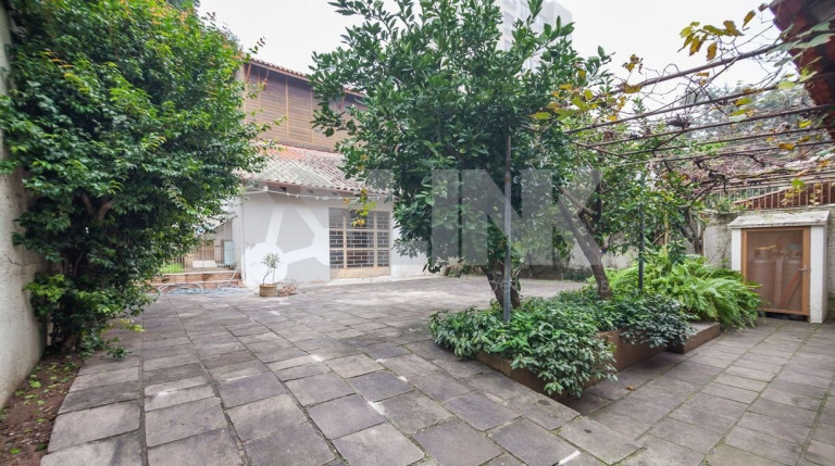 Imagem Casa com 5 Quartos à Venda, 268 m² em Higienópolis - Porto Alegre Imagem Casa com 5 Quartos à Venda, 268 m² em Higienópolis - Porto Alegre