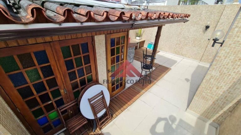 Imagem Cobertura com 2 Quartos à Venda, 150 m² em Icaraí - Niterói Imagem Cobertura com 2 Quartos à Venda, 150 m² em Icaraí - Niterói