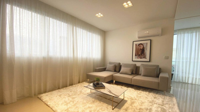 Imagem Cobertura com 4 Quartos à Venda, 240 m² em Centro - Balneário Camboriú Imagem Cobertura com 4 Quartos à Venda, 240 m² em Centro - Balneário Camboriú