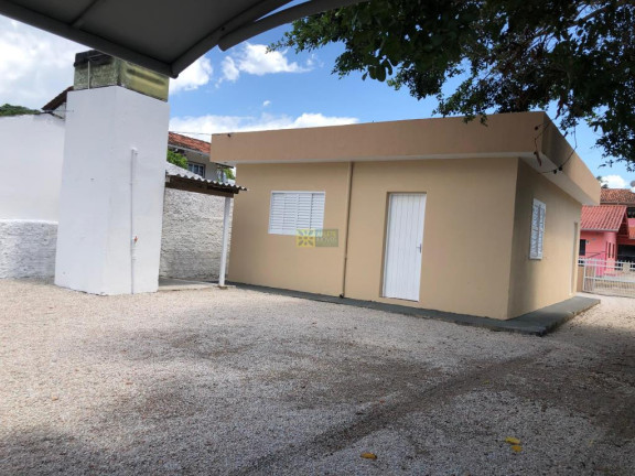 Imagem Casa com 4 Quartos à Venda, 121 m² em Centro - Porto Belo Imagem Casa com 4 Quartos à Venda, 121 m² em Centro - Porto Belo