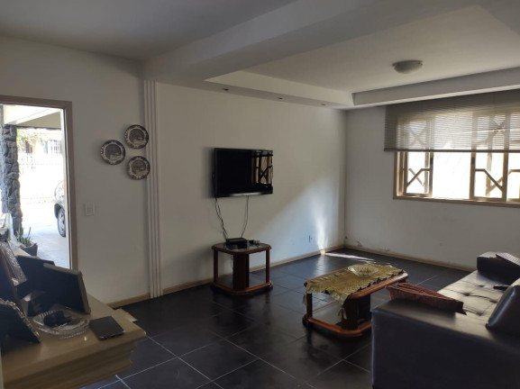 Imagem Casa com 5 Quartos à Venda, 400 m² em Saguaçu - Joinville