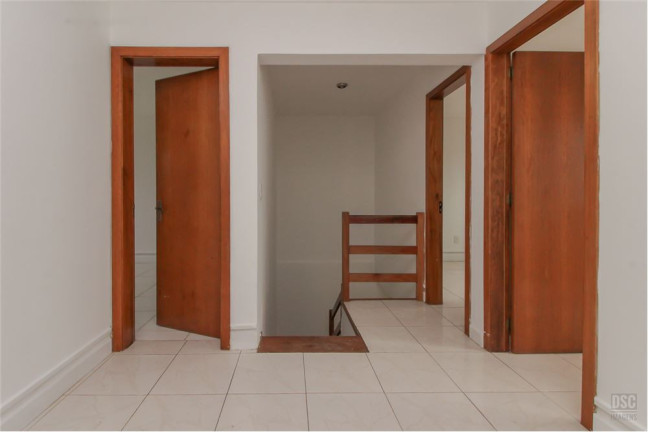 Imagem Casa com 3 Quartos à Venda,  em Hípica - Porto Alegre