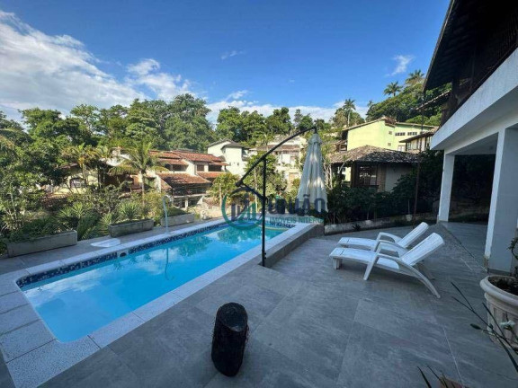 Casa com 4 Quartos à Venda, 369 m² em Mata Paca - Niterói