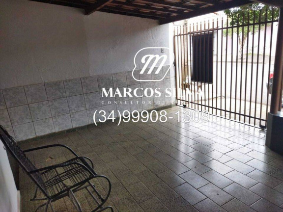 Imagem Casa com 1 Quarto à Venda, em Santa Mônica - Uberlândia Imagem Casa com 1 Quarto à Venda, em Santa Mônica - Uberlândia