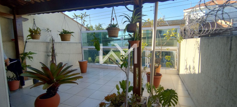 Imagem Sobrado com 3 Quartos à Venda, 165 m² em Parque Continental Ii - Guarulhos