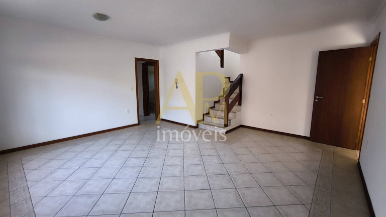 Imagem Casa com 3 Quartos à Venda, 285 m² em Canto - Florianópolis Imagem Casa com 3 Quartos à Venda, 285 m² em Canto - Florianópolis