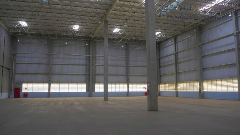 Imagem Imóvel Comercial para Alugar, 900 m² em Itaqui - Itapevi Imagem Imóvel Comercial para Alugar, 900 m² em Itaqui - Itapevi