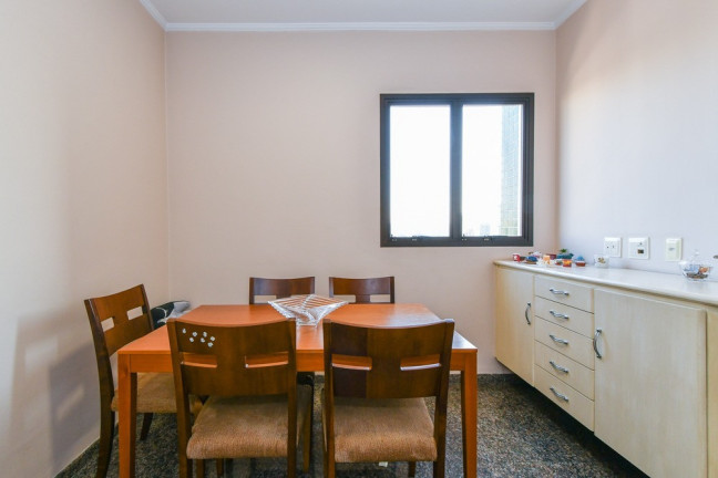 Imagem Apartamento com 4 Quartos à Venda, 200 m² em Moema - São Paulo