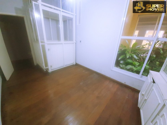 Imagem Casa com 3 Quartos à Venda, 285 m² em Centro - Pelotas Imagem Casa com 3 Quartos à Venda, 285 m² em Centro - Pelotas